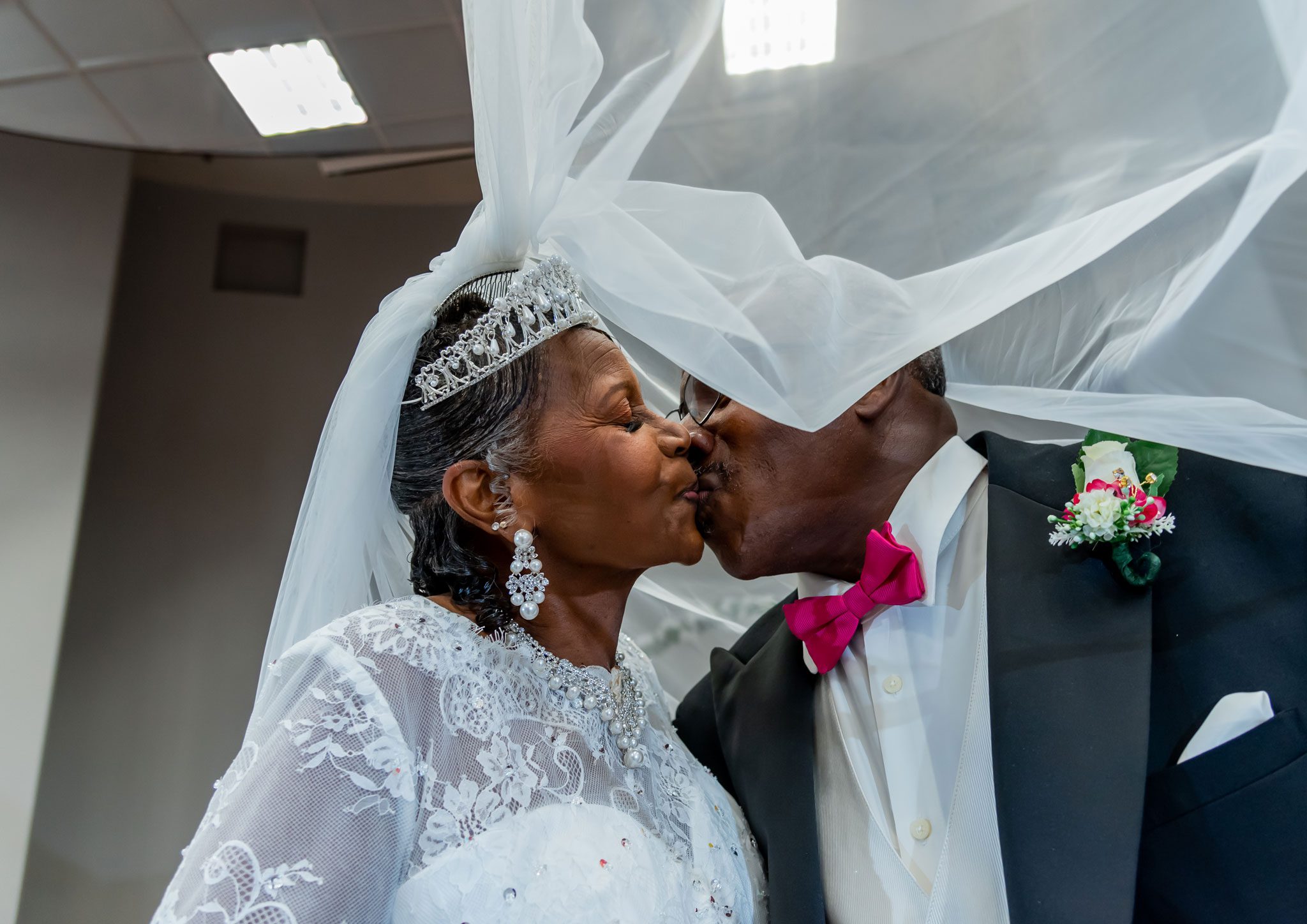 The importance of boking your wedding photographer early